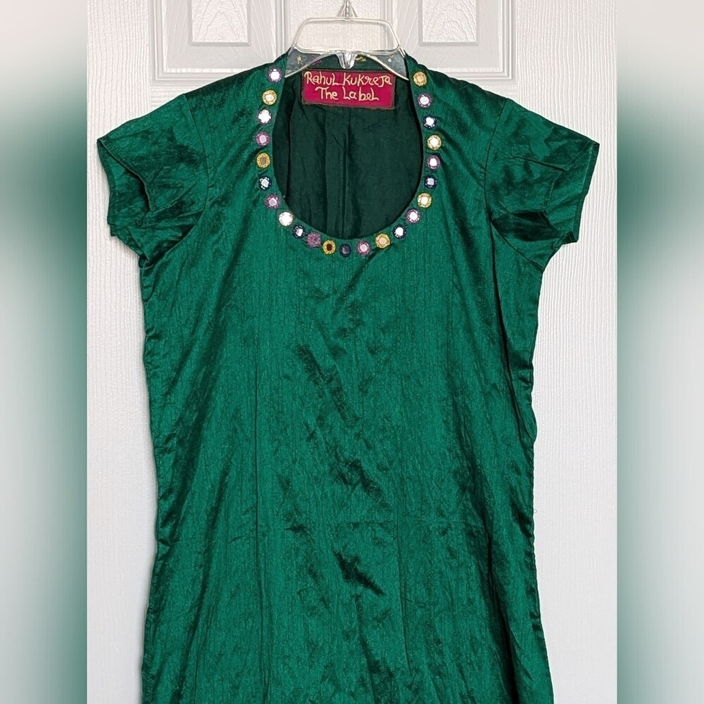 Traditional Maxi Dress/Gown w/Colorful Cut-Out Hem & Neckline Embellishments - Picture 2 of 13